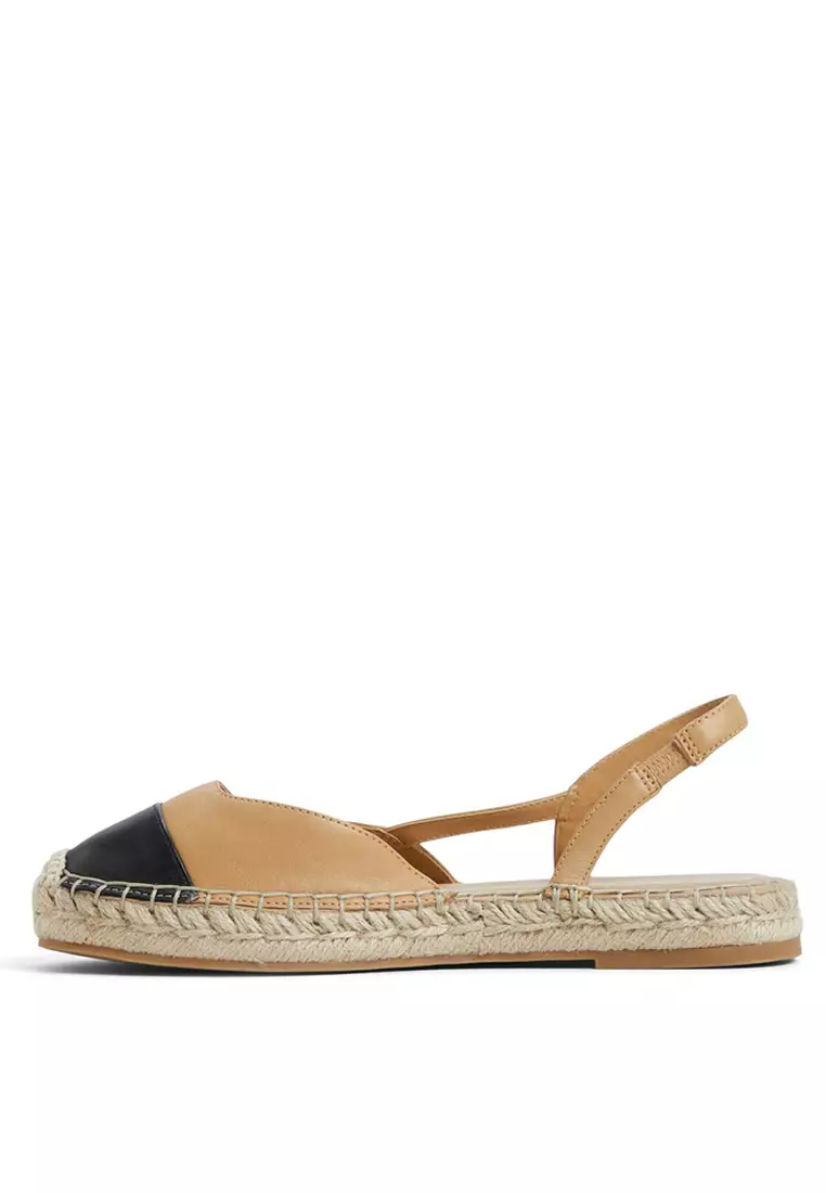Marelinne Slingback Flats