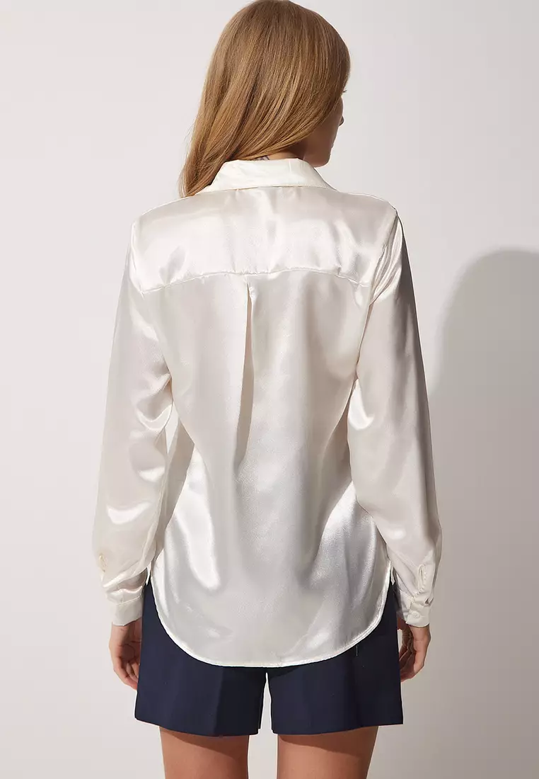Lightly Draped Satin Surface Shirt