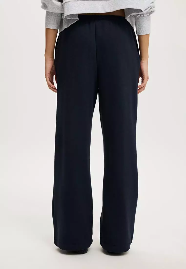 Wide Leg Sweatpant