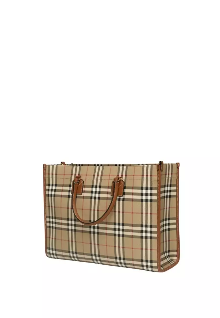 Burberry Medium Freya Tote Tote bag 2025 | Buy Burberry