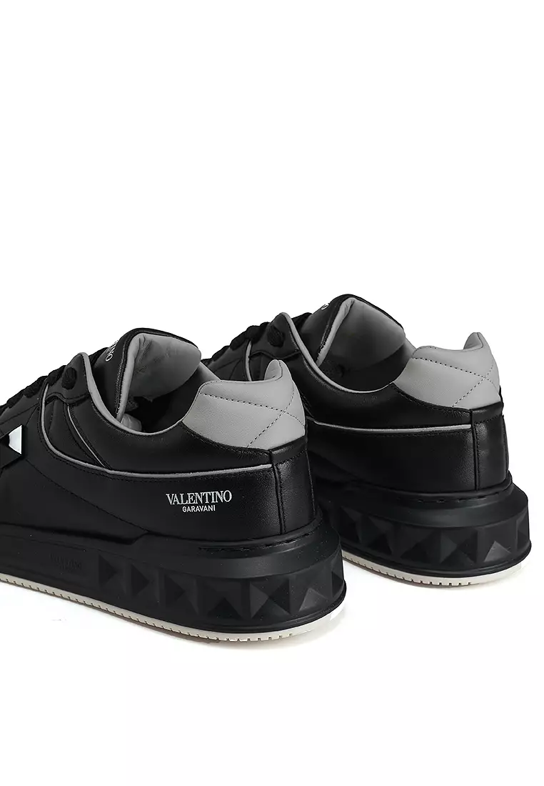 Valentino One Stud Low-Top Sneakers (ik) 2025 | Buy