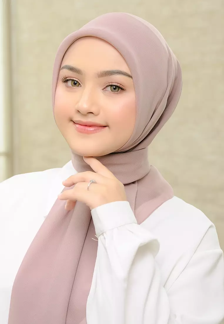 Polly Cotton (Hijab Segiempat Bella Square) Soft Purple