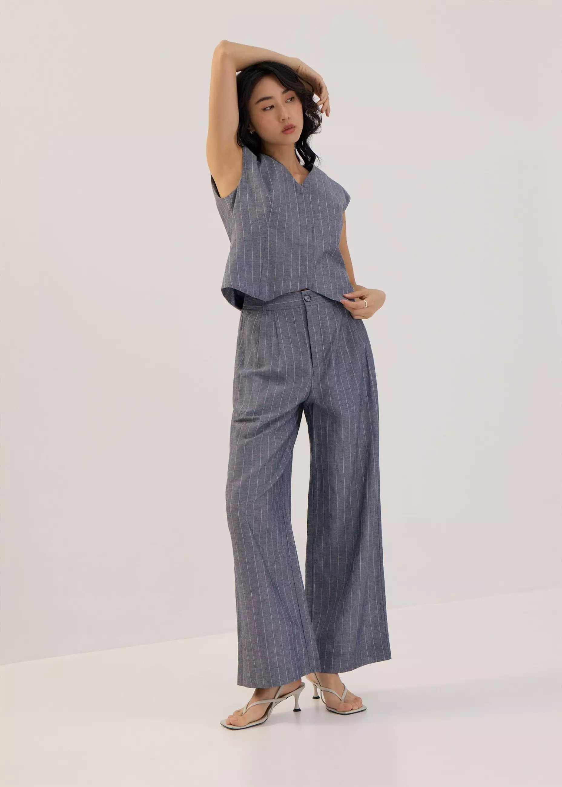 Vest Wanita - Striped Linen Vest in Indigo