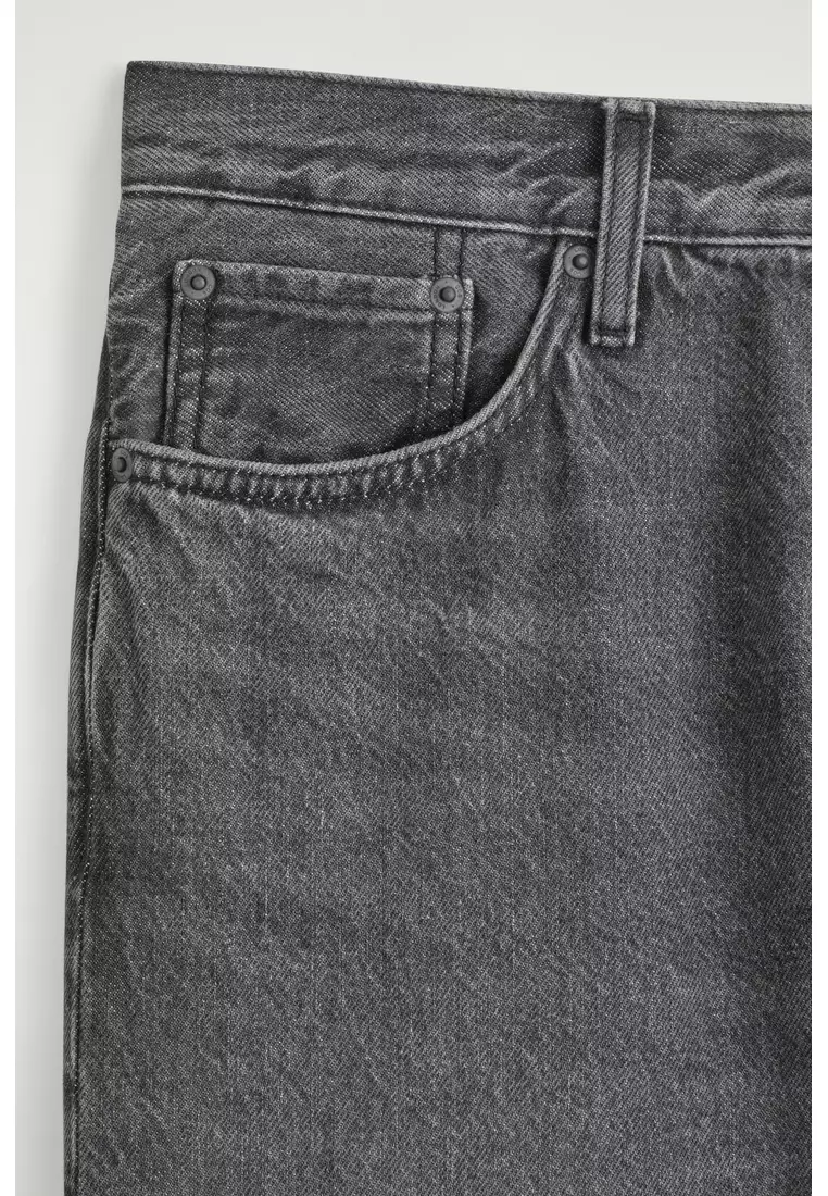 SIGNATURE REGULAR-FIT STRAIGHT-LEG JEANS