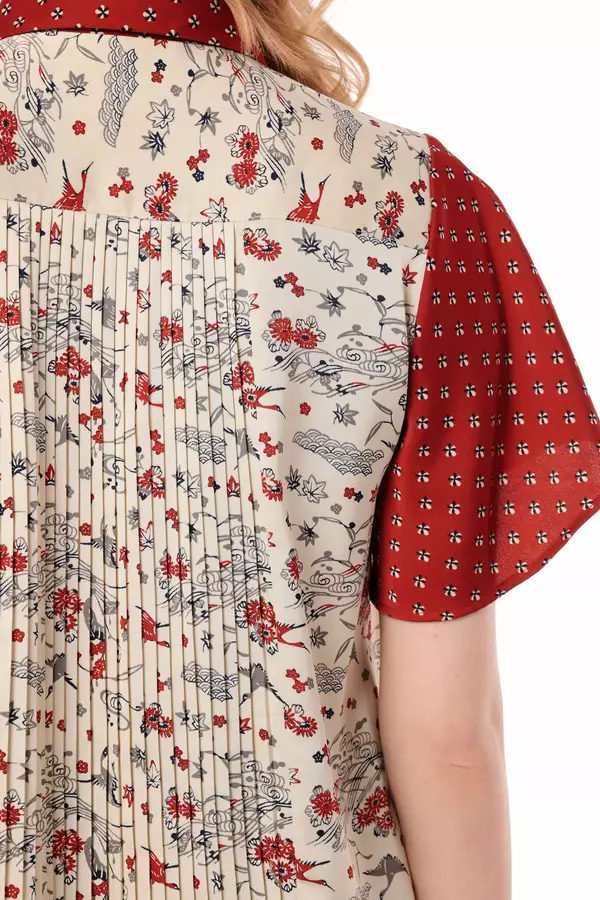 MINIMAL - Eriana - Blouse Lipit Motif Gringsing - Red Colour Red