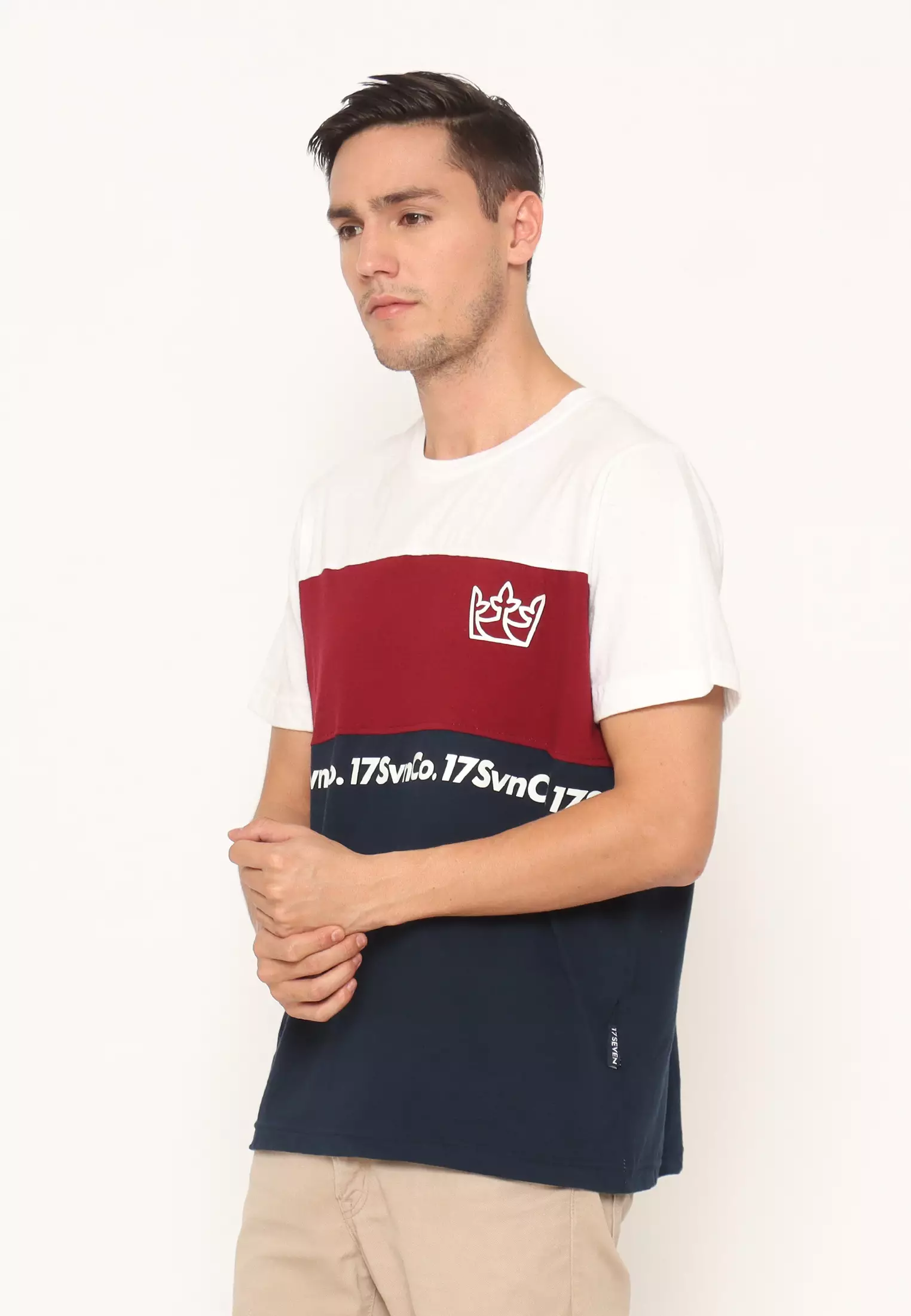 17seven Tshirt 0383-LOGOFONT