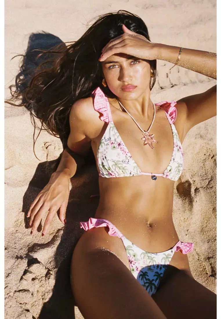 Tessa Ruffled Triangle Bikini Top / Coco Frio