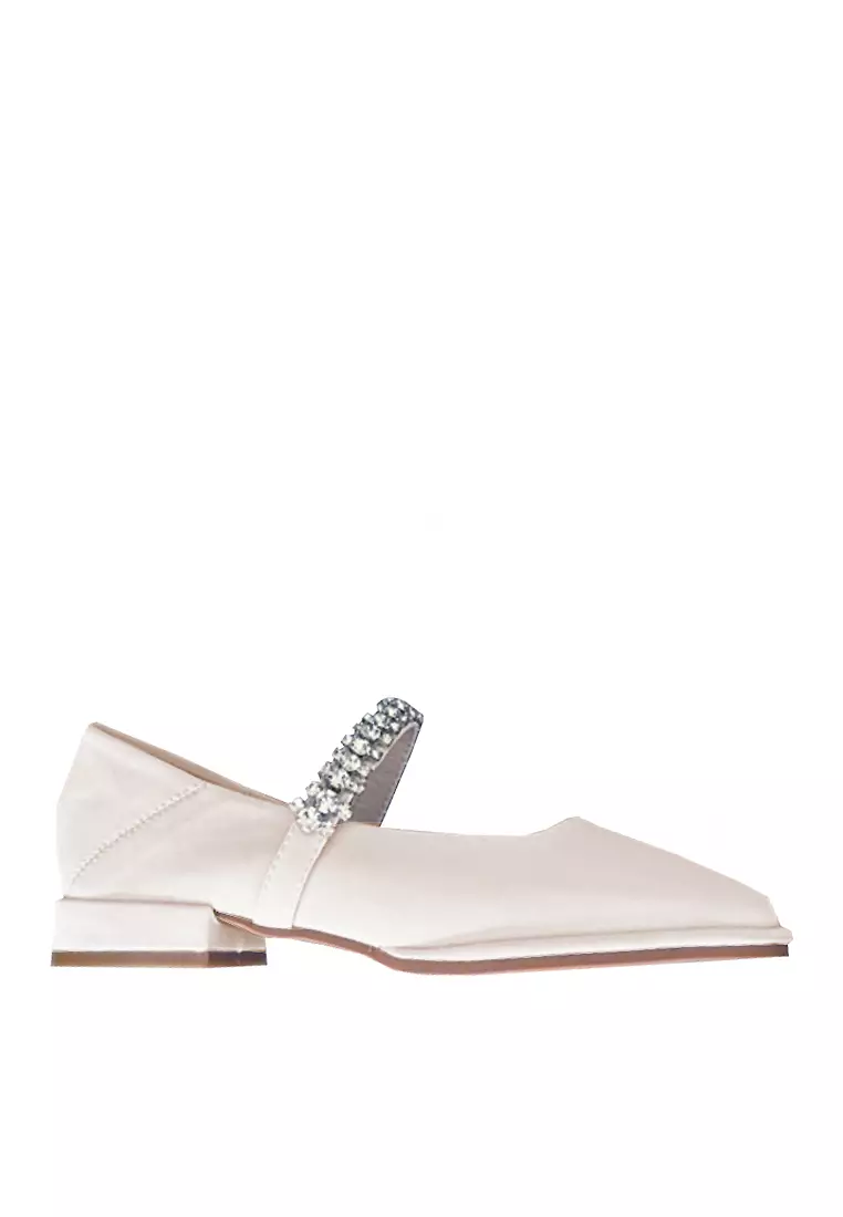 Discount on Twenty Eight Shoes  shoes - SKU: VANSA Fashion Chain Mary Jane Low Heels VSW-F608-2