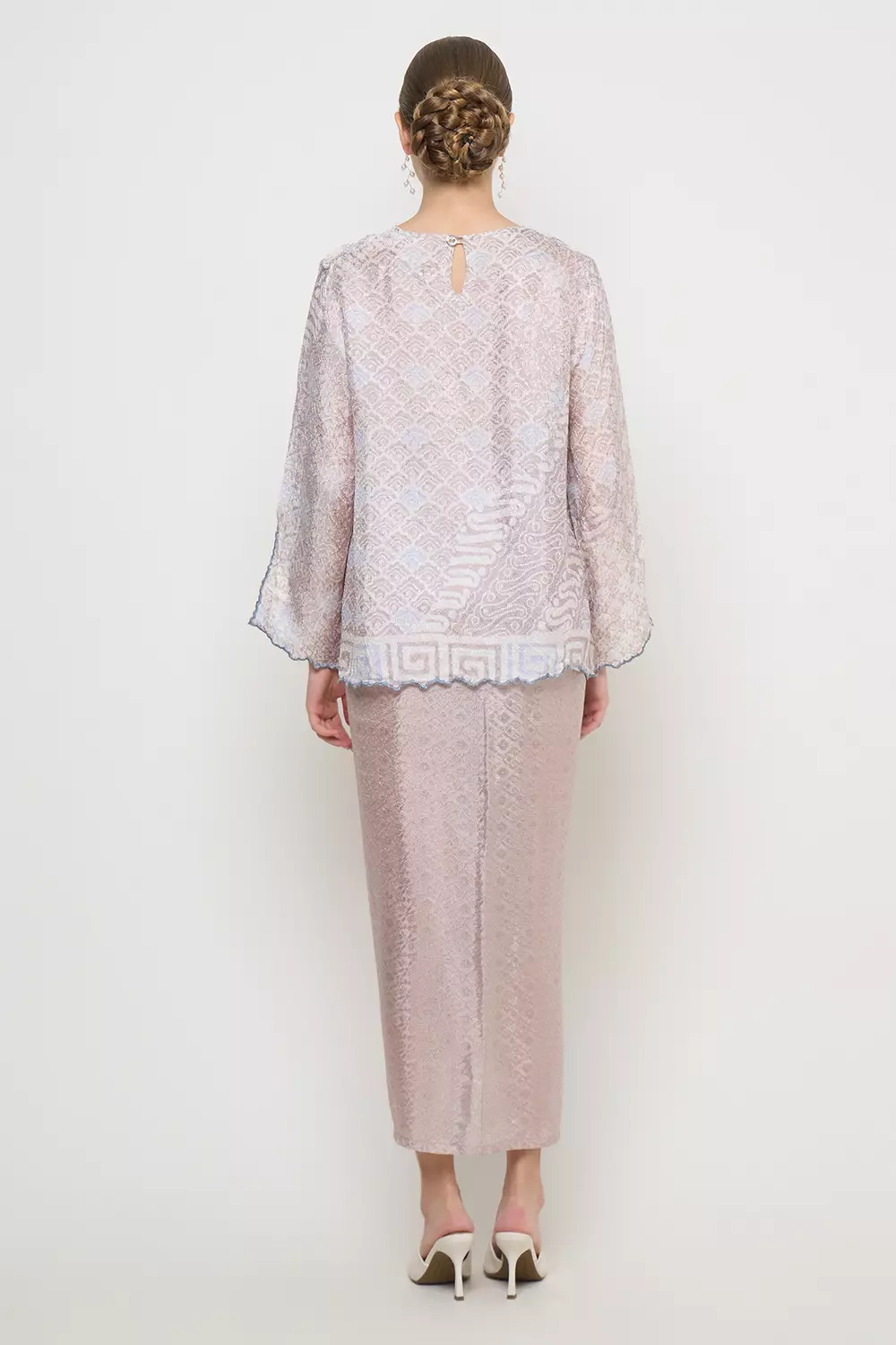 Senjana Set in Light Grey