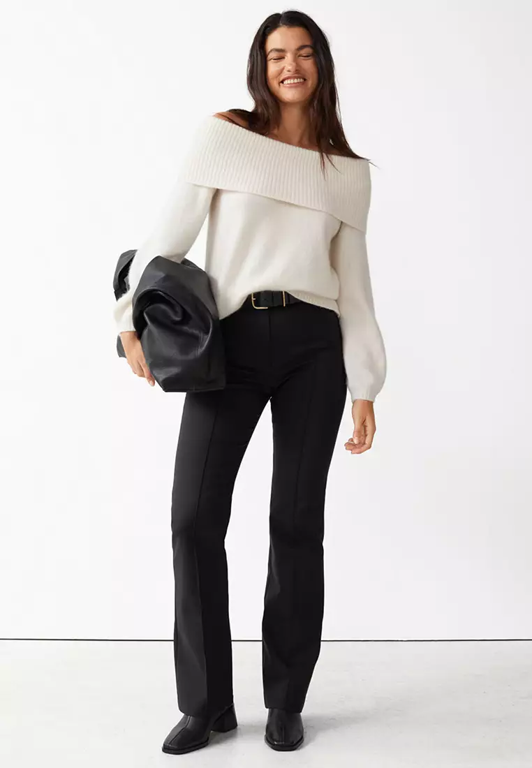 Off-Shoulder Chunky Wool Jumper