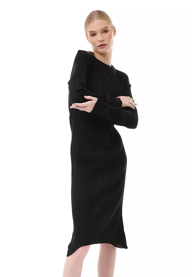 Adela Dress Rajut Tunik Wanita Motif Polos Long Sleeve Relaxed Fit - Hitam