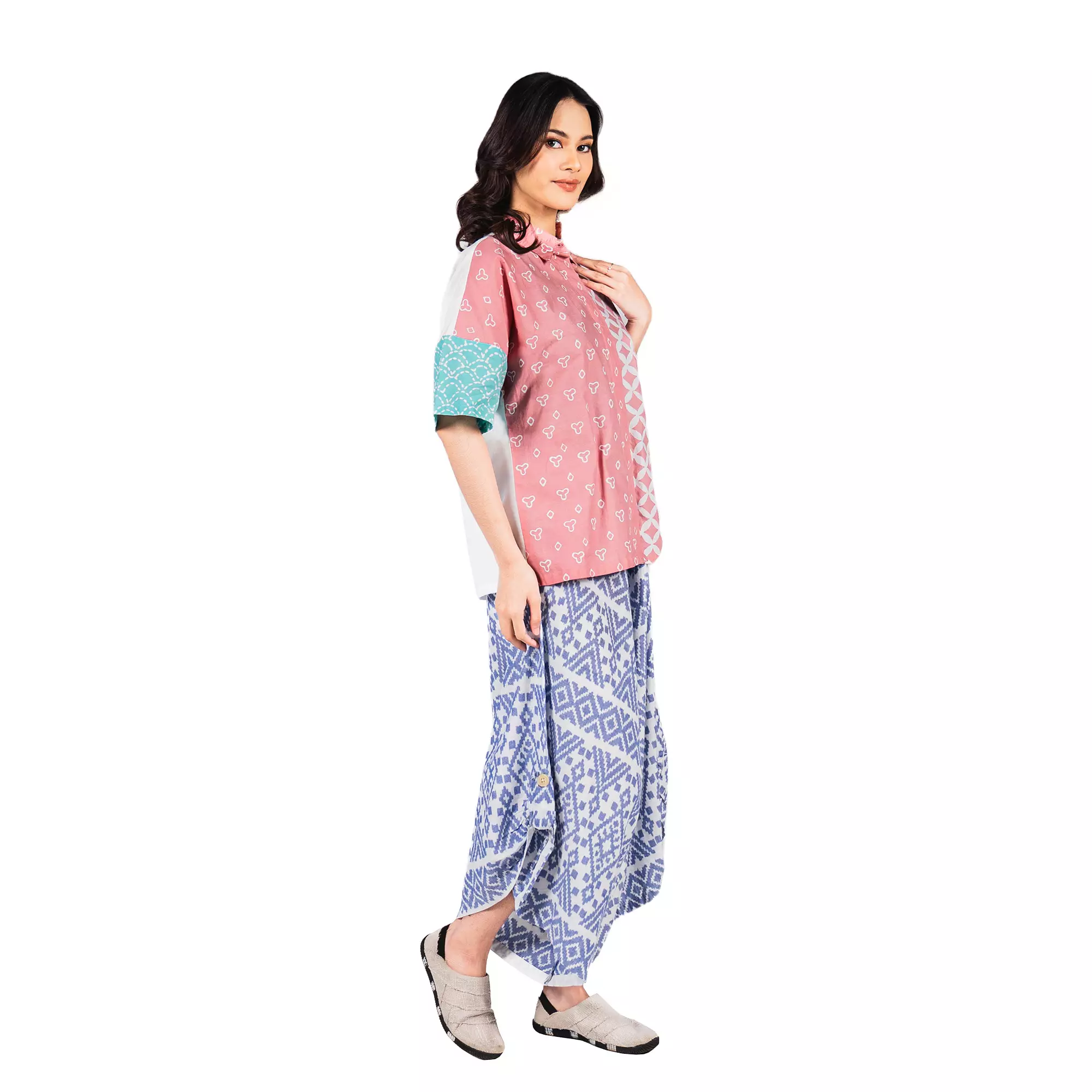 Blouse Batik Wanita - Atasan Batik - Bhatara Batik Charming - Baju Batik Modern Lengan Pendek