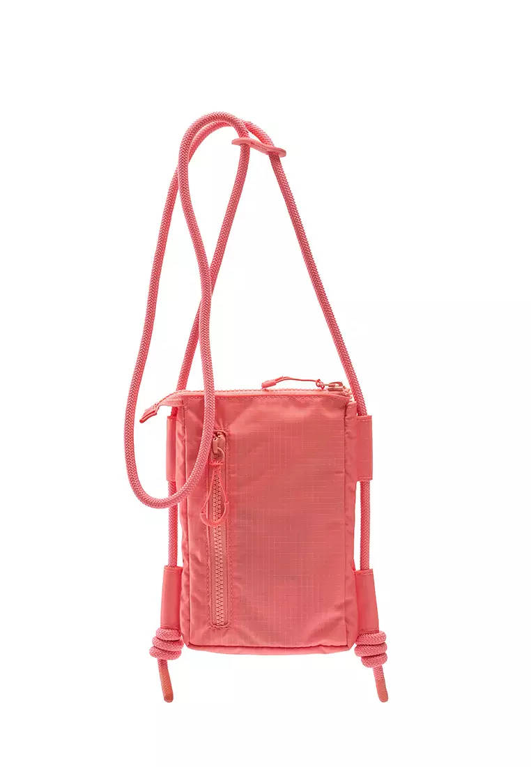 TRAVEL RIPSTOP PHONE POUCH