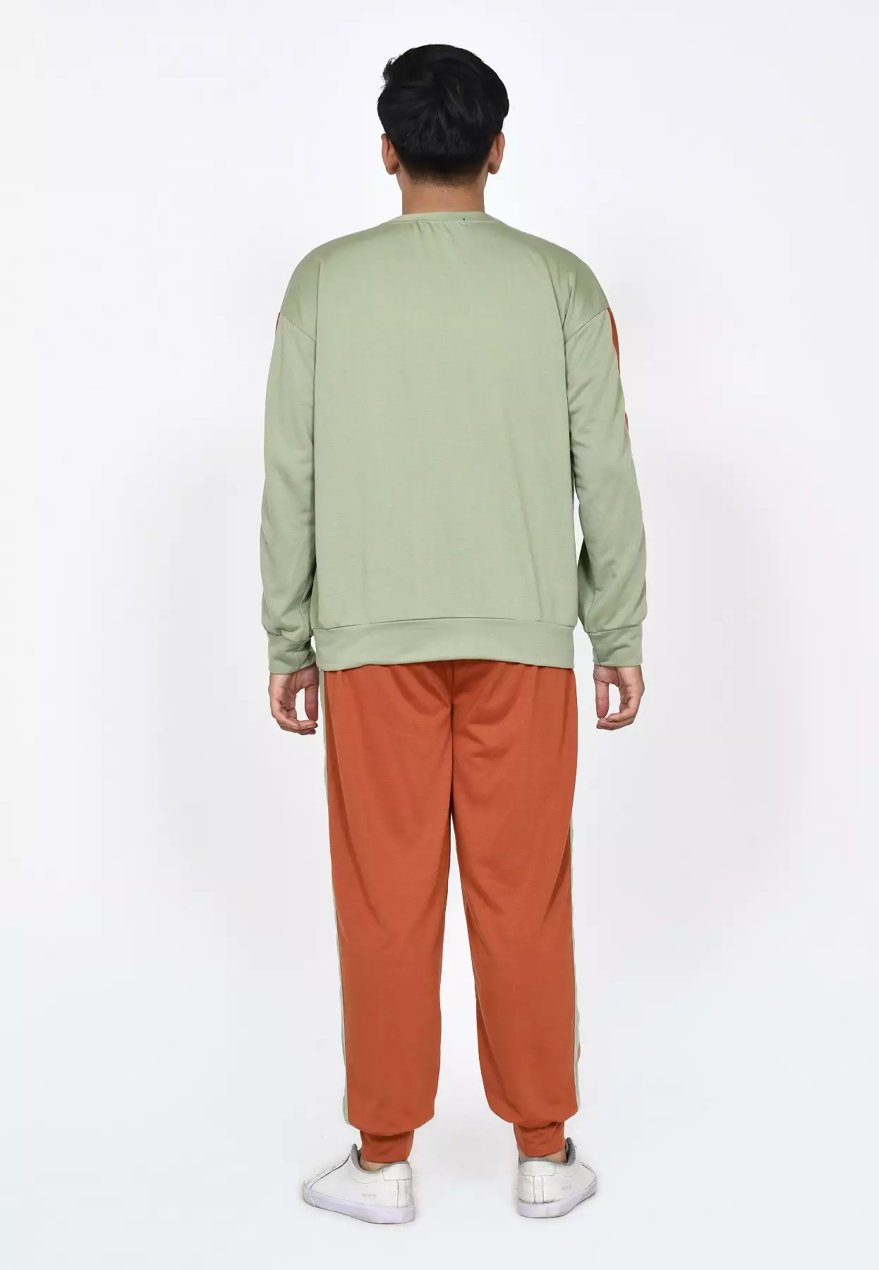 Setelan Sporty Men Ai