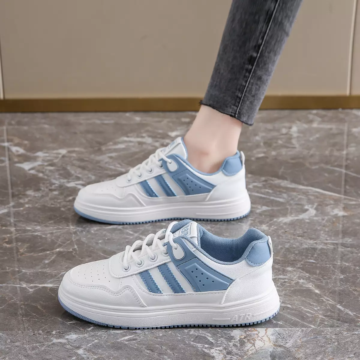 Sepatu Kasual Cewek Sneakers Wanita Ringan Nyaman Dipakai SS102