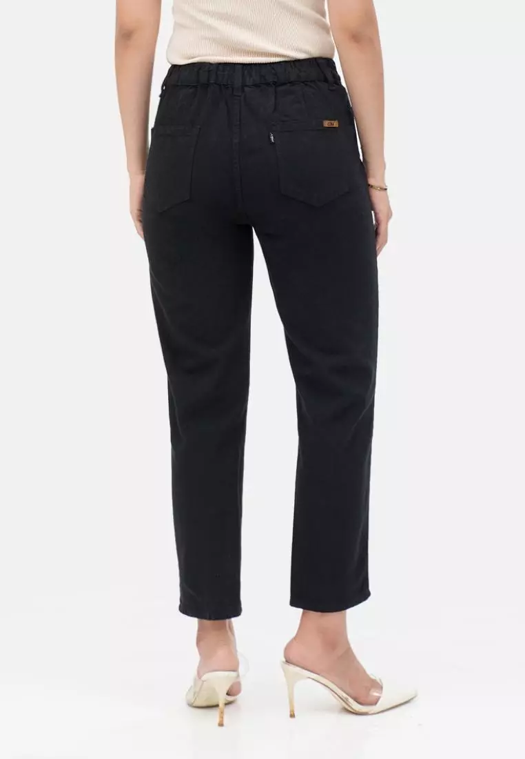 Tapared Two Button Jeans in Black