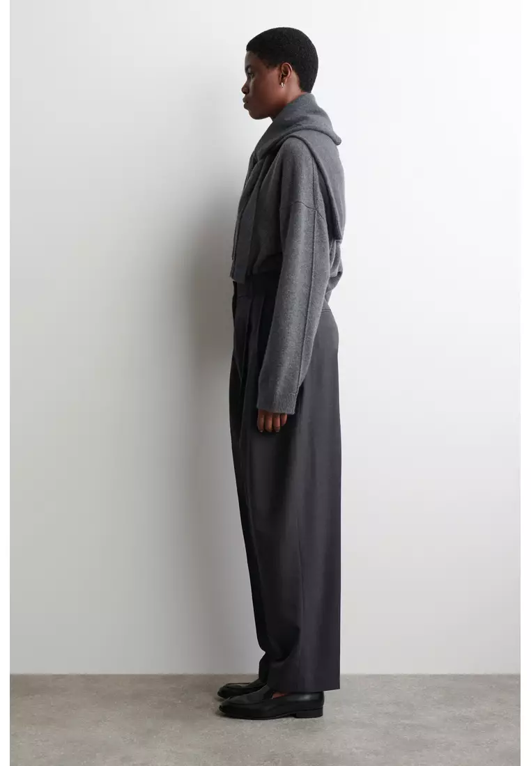 PLEATED WOOL-BLEND BARREL-LEG TROUSERS