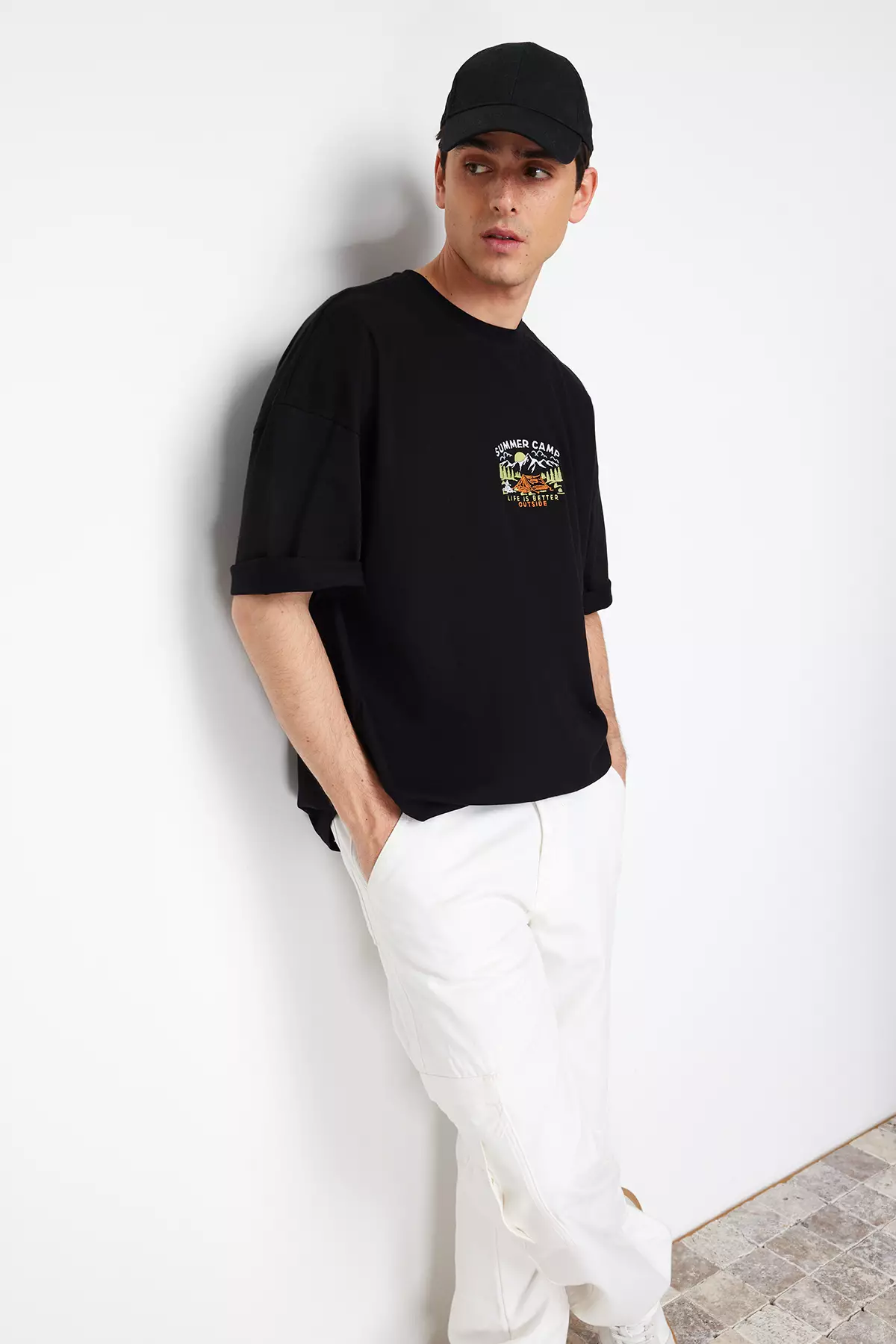 Black Oversize/Wide Fit Short Sleeve Scenic Embroidery 100% T-Shirt Tmnss23Ts00243