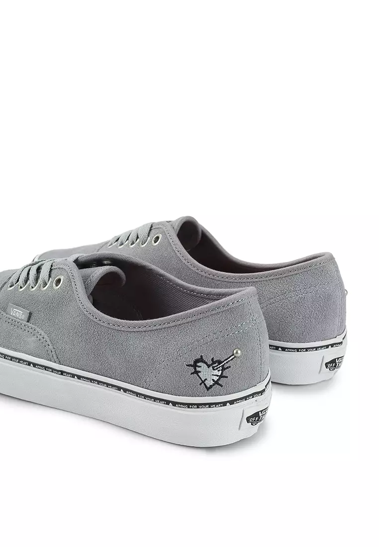 Vans hotsell authentic heart