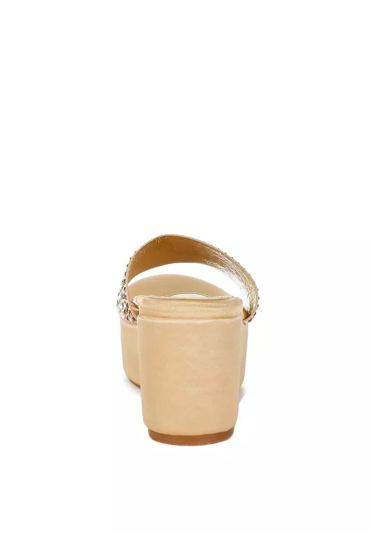 Alas Duduk Bergaya dengan Detail Berlian Imitasi dan Berlian Imitasi dalam Warna Emas