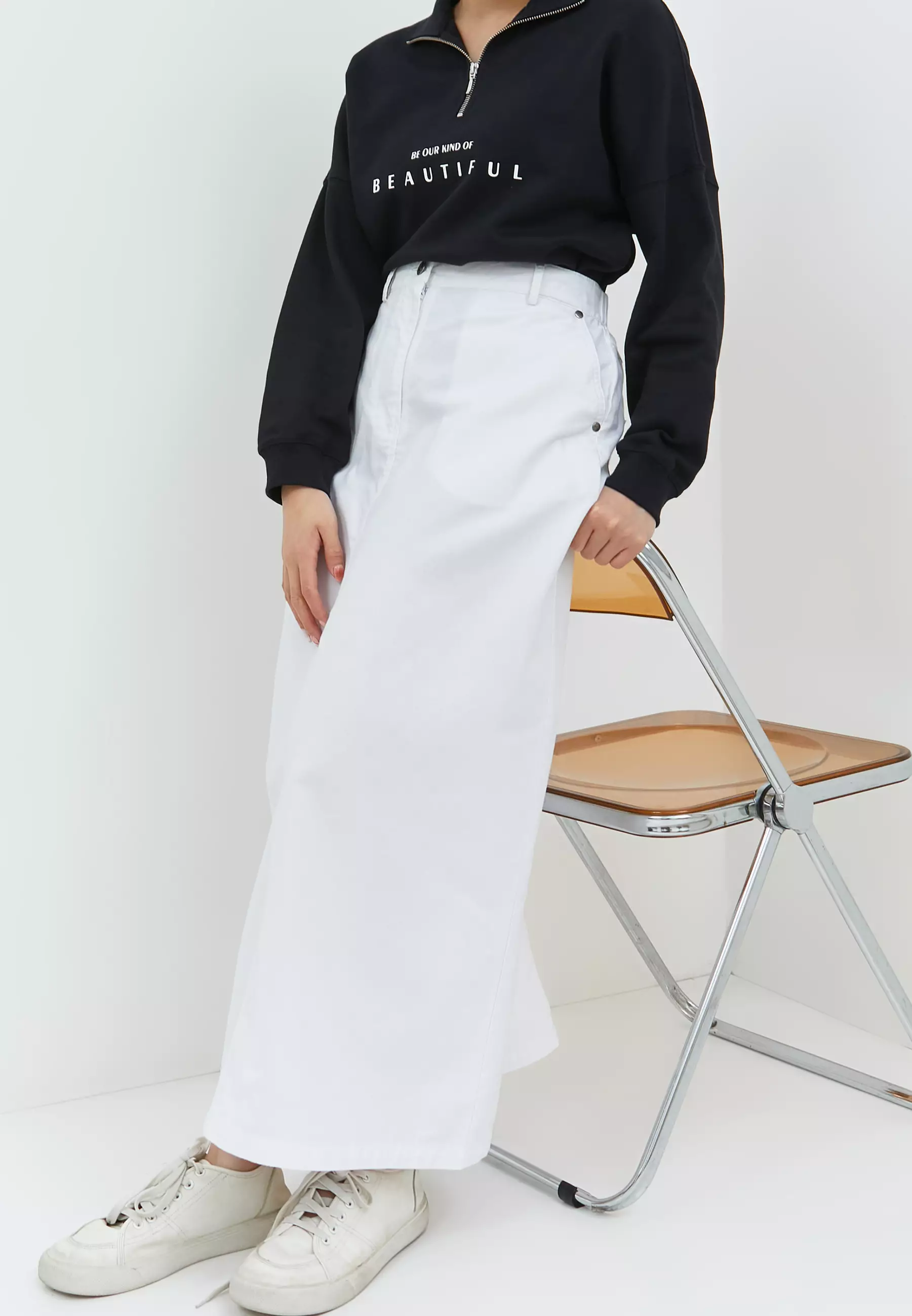 Juanita White Skirt (G.21119)