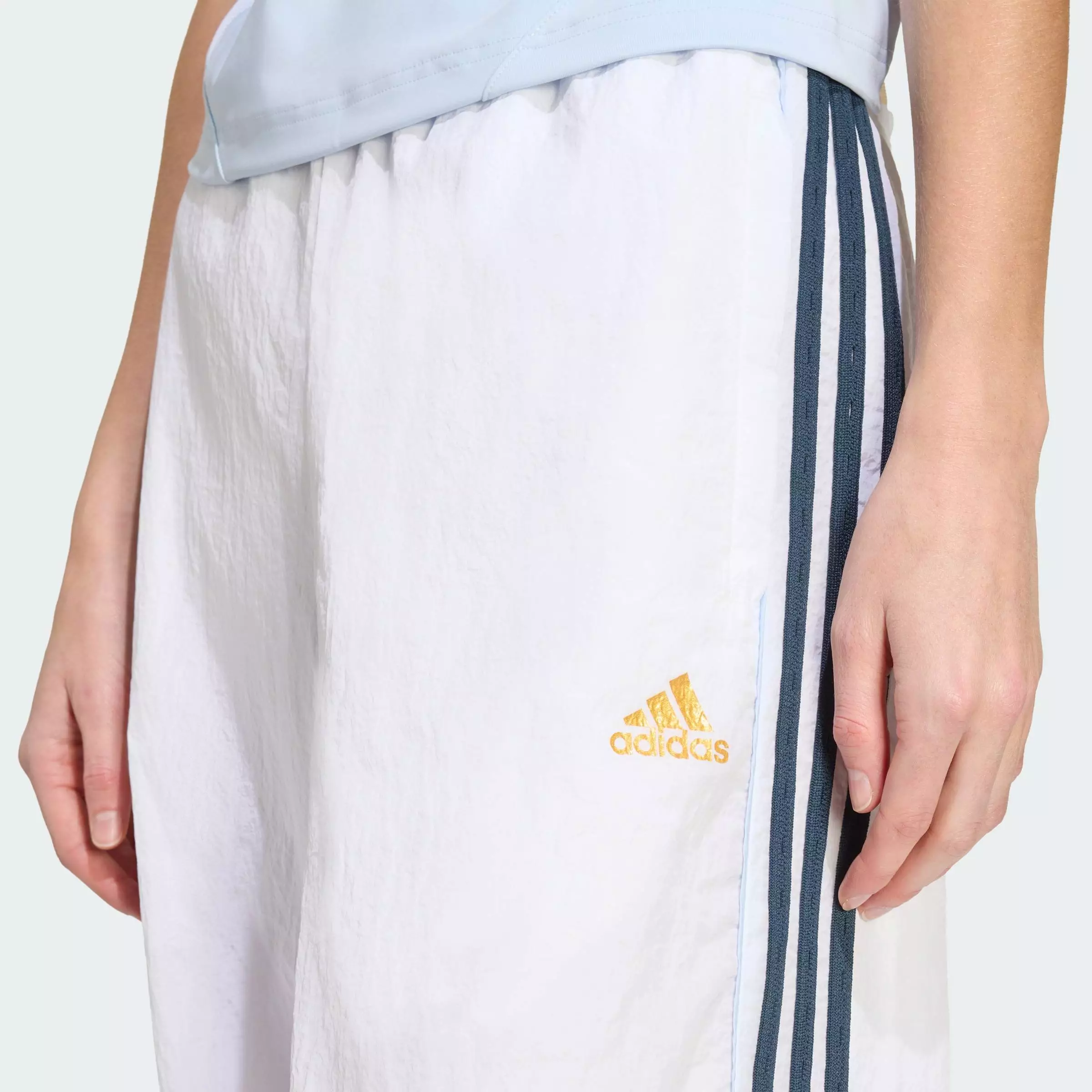 Lifestyle TEAMGEIST 2.0 TRACKPANTS Women White KC6397