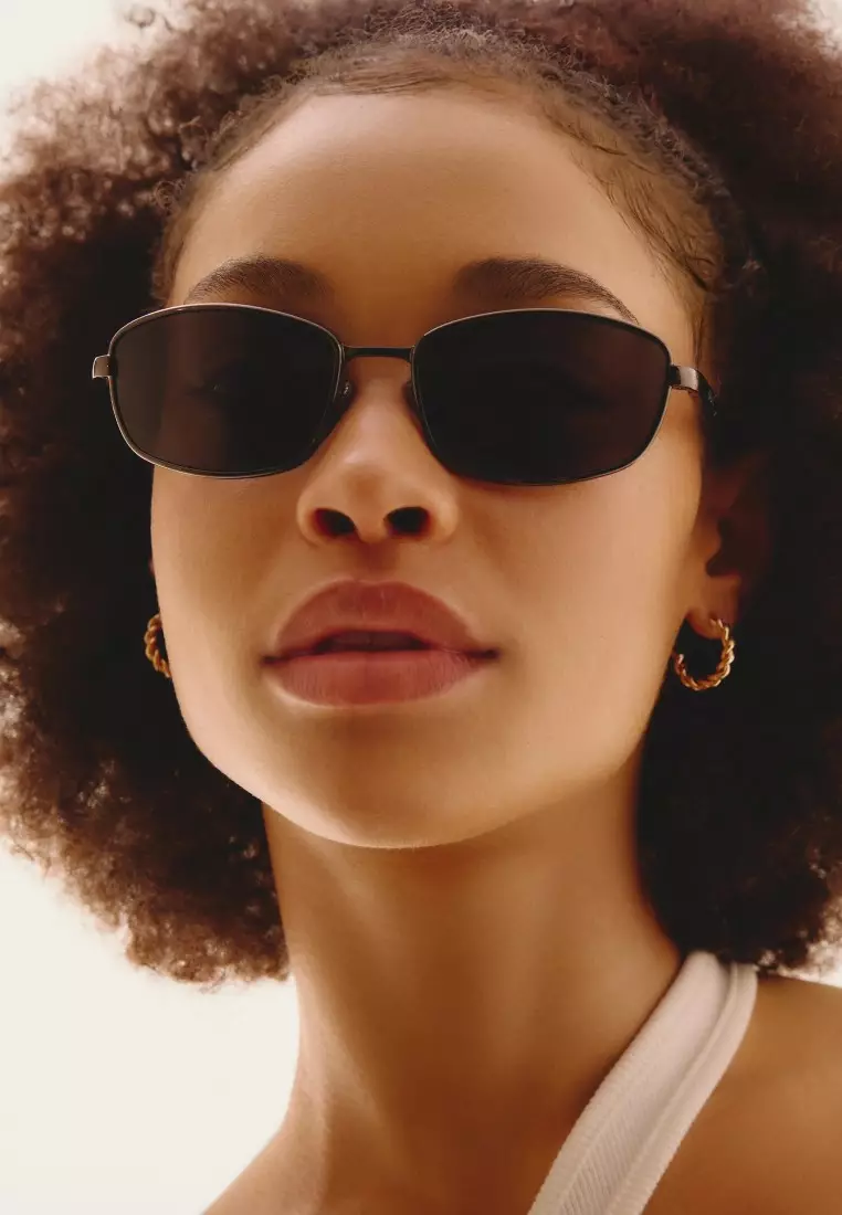 QUAY Text Me Sunglasses - Gunmetal/Smoke