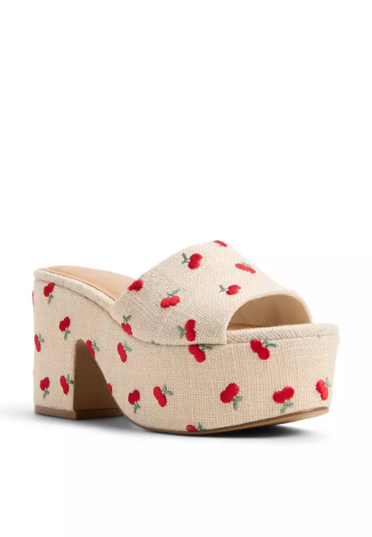 Valerriaa Wedge Sandals