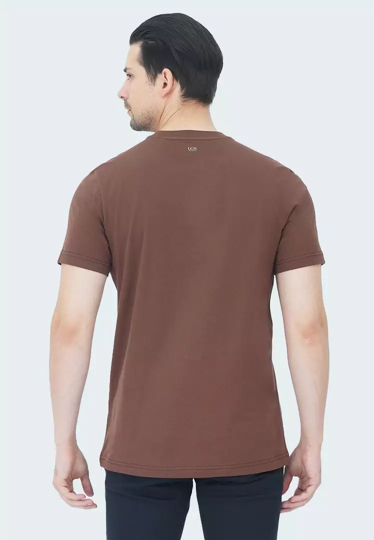 LGS - Kaos Pria - Kaos Grafis - Motif Sablon - Slim Fit - Coklat - GTS.878.N284.02.C