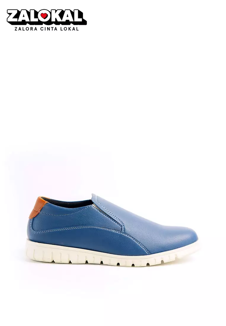 Sepatu casual slip on sale