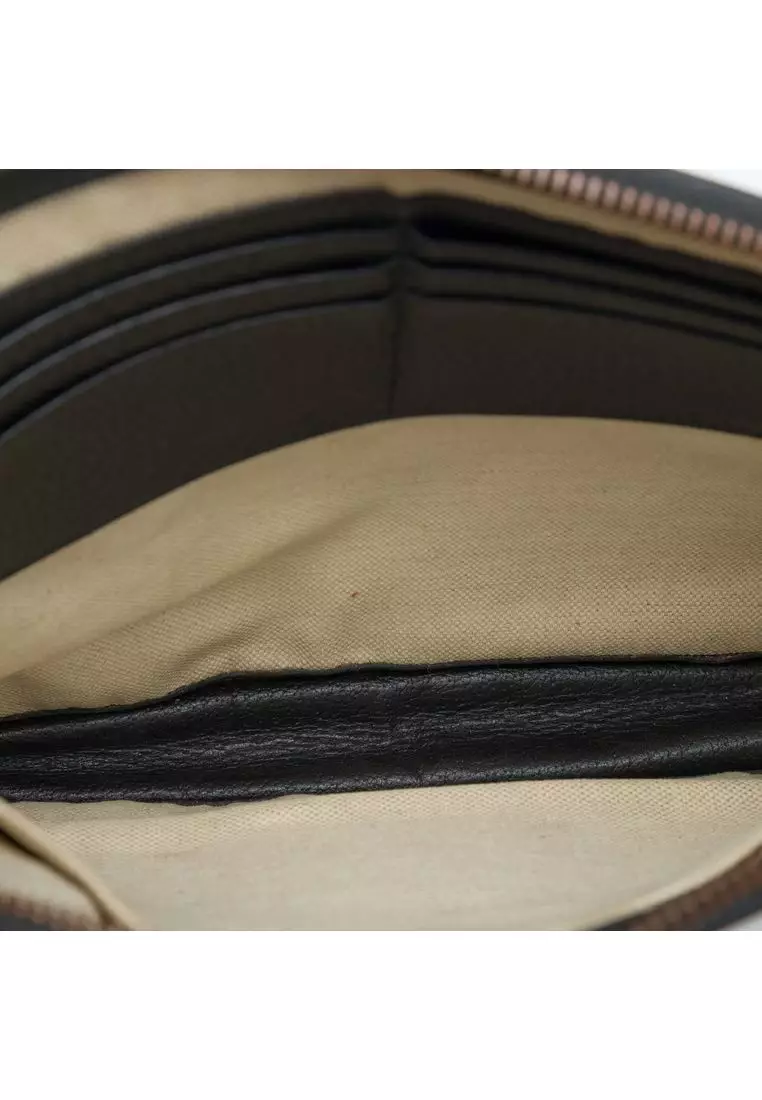 Pre-Loved Gucci Gg Marmont Calfskin Clutch