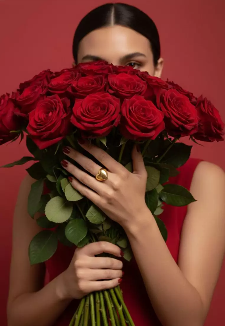 Heart's Desire Signet Gold Layered Ring in 16mm