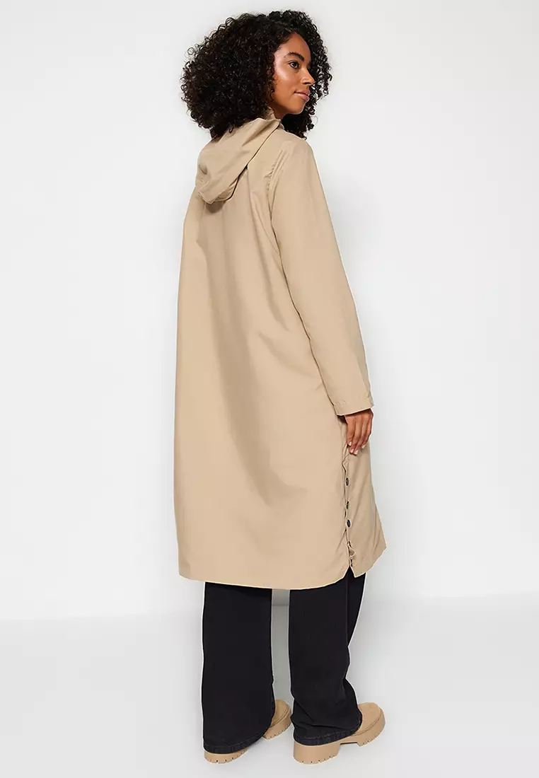 Hoodie under trench on sale coat