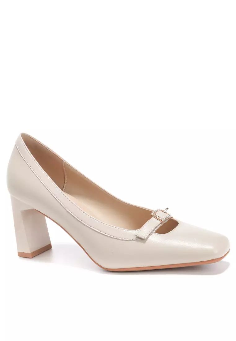 Discount on Twenty Eight Shoes  shoes - SKU: 5cm Rhinestone Buckle Microfiber Leather Pumps By2373-40