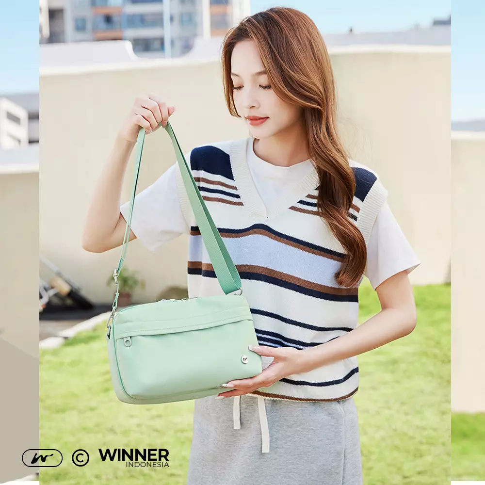 Tas Bahu Selempang Kecil Nylon Anti Air Wanita Korean Style Shoulder Sling Bag (T14-045-5505) - Beige