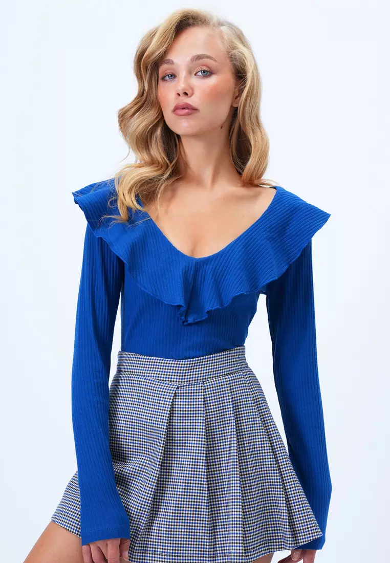 Flounce Ruffle Knitted Blouse