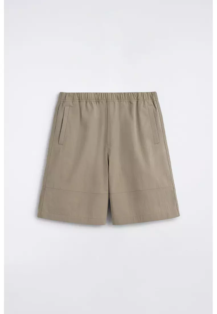 COTTON ELASTICATED KNEE-LENGTH SHORTS