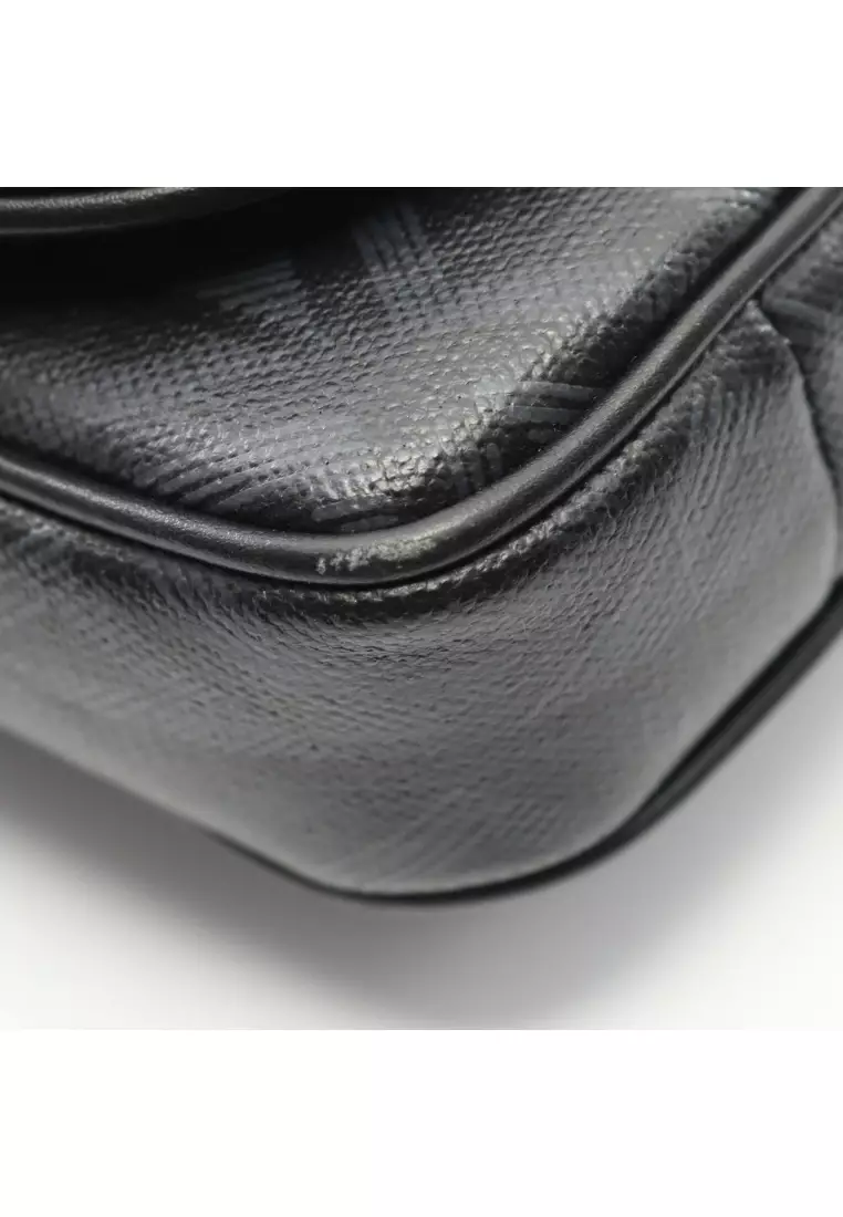 Pre-Loved Christian Dior CD Diamond Shoulder bag PVC leather black