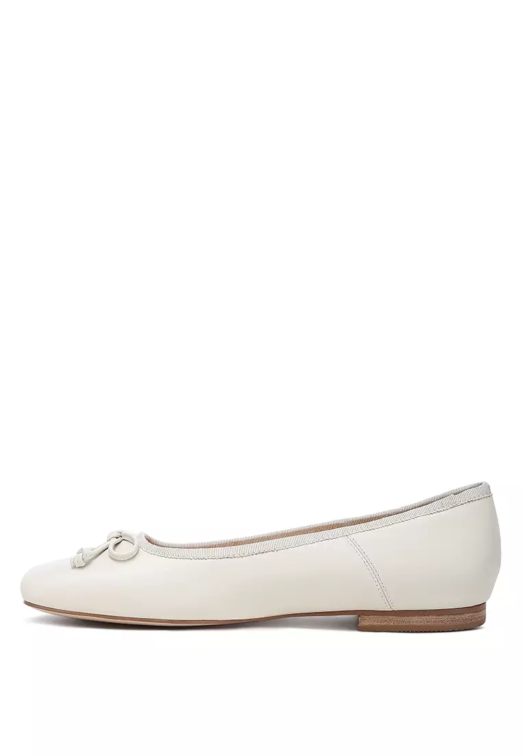 Square-Toe Bow Ballerinas in Beige