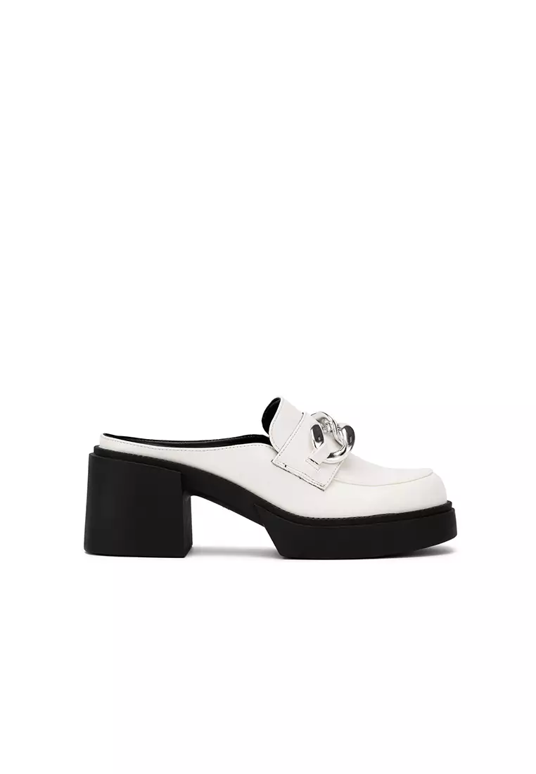 Discount on Nose  shoes - SKU: EMBELLISHED CHAIN HEEL LOAFER