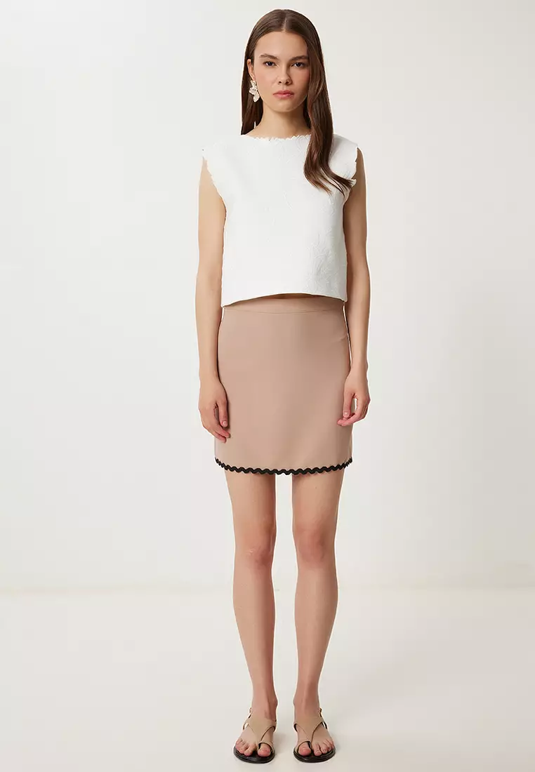 Women's Beige Contrast Stitched Mini Woven Skirt Tp00091