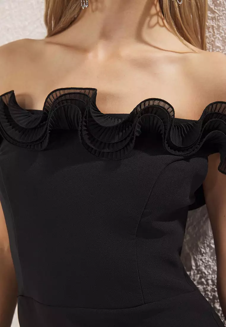 Black Body-Smoothing Carmen Collar Ruffle Woven Midi Dress TPRSS25EL00298