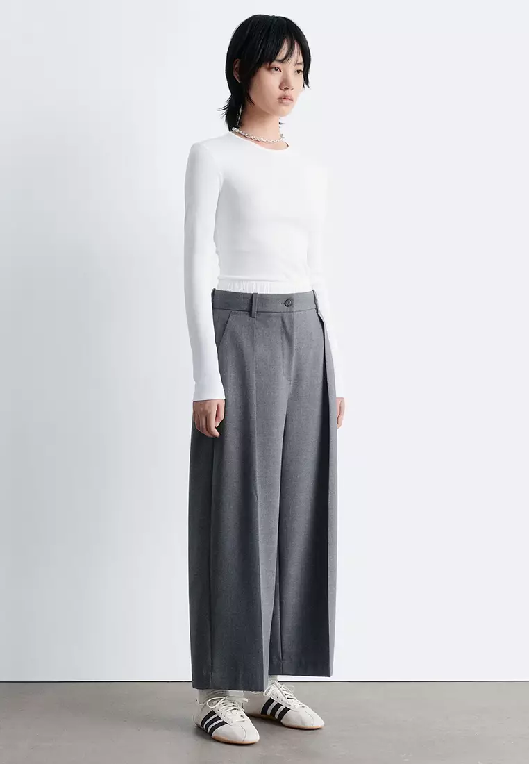 Ribbed Long-Sleeves Top