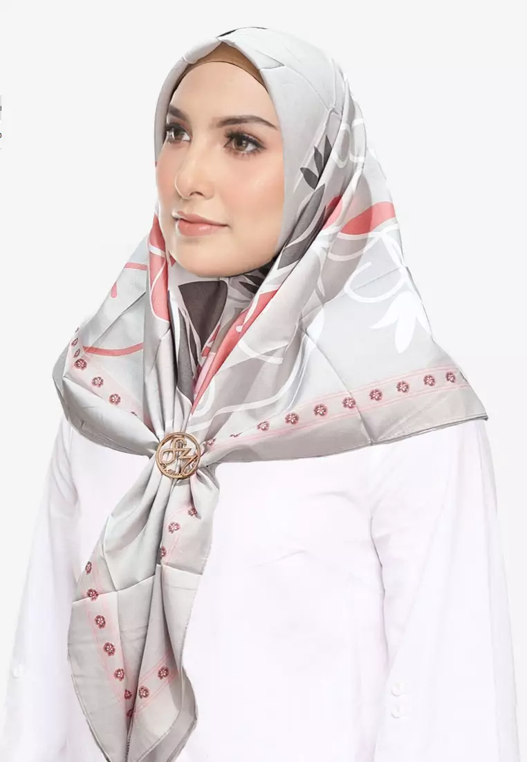Tasya Hijab Segi Empat Kerudung Voal Square Scarf Light Grey