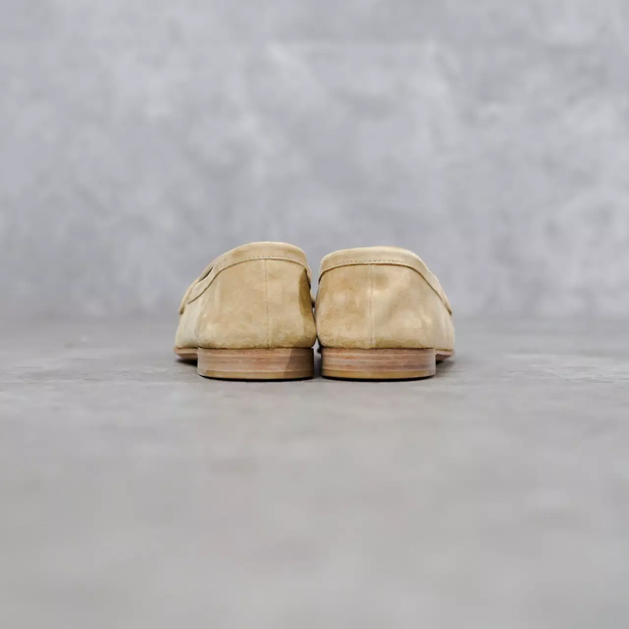 Sepatu PRADA TRIANGLE SUEDE ECRU BEIGE LOAFERS 100% ORIGINAL