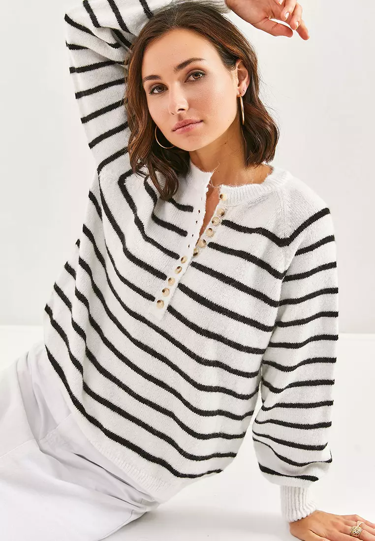 Raglan Sleeves Knit Sweater