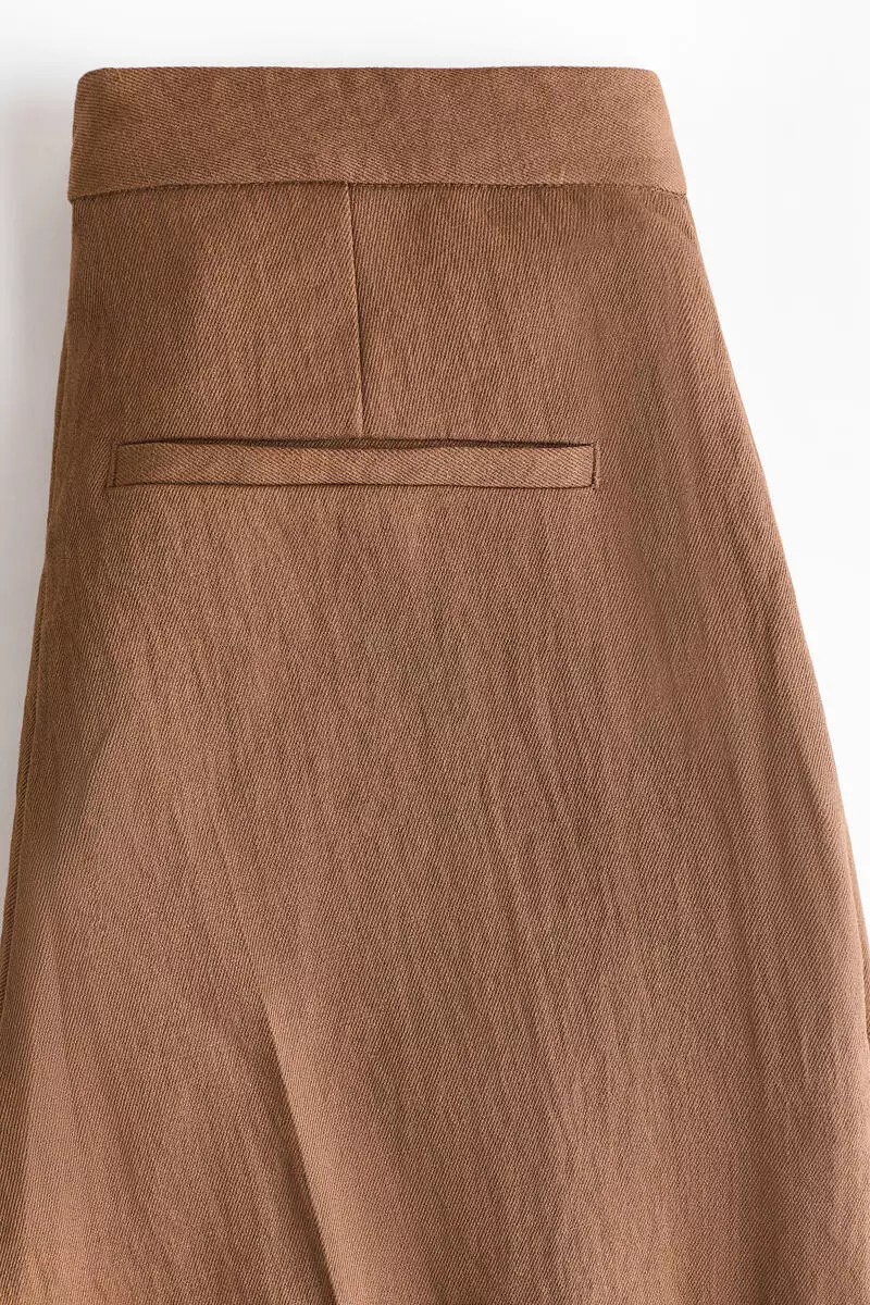 Wide tailored trousers