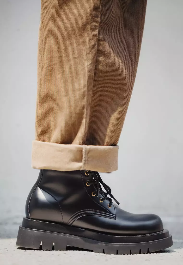 High Top Leather Lace up Boots CQ2103002
