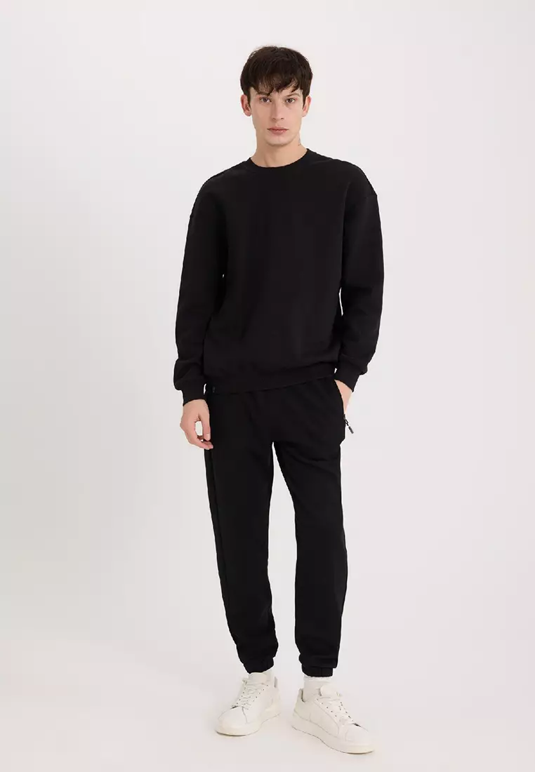 Black Sweatpants