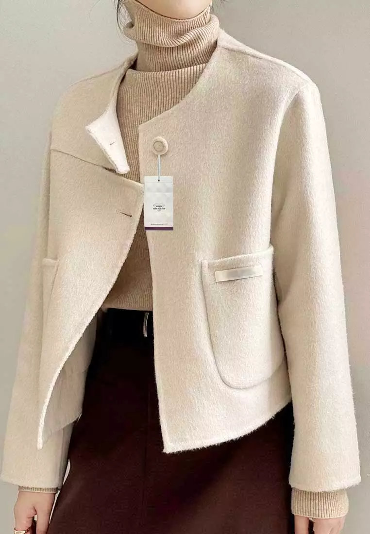 White wool jacket on sale short